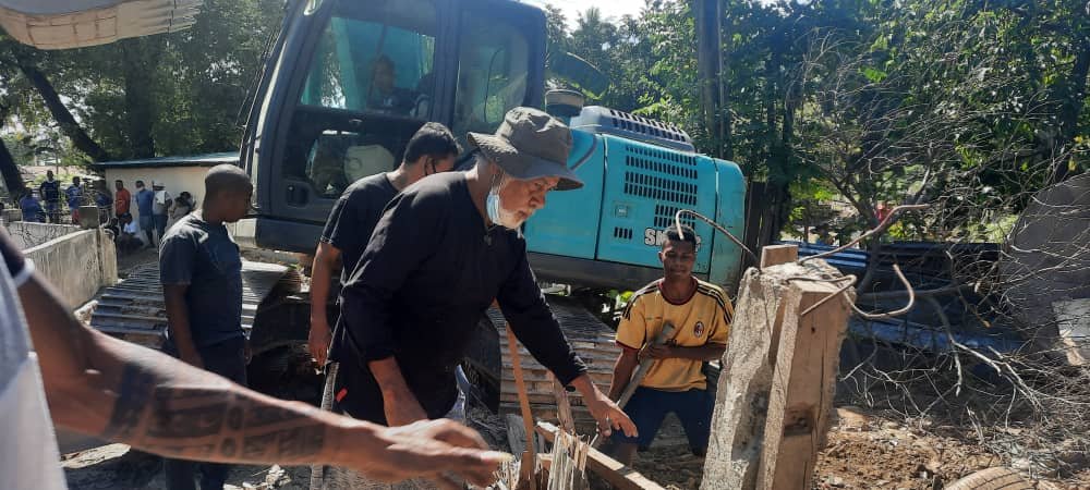 Xanana Mobiliza Escavator Normaliza Drainagen Iha Balide
